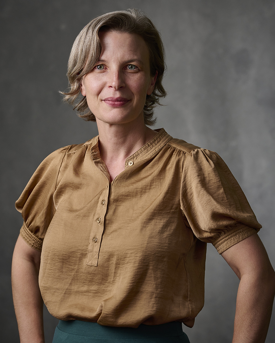 Hannah Burrack, recipient of the Thomas and Nina Leigh Outstanding Alumni Award.