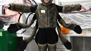 UC Davis alumnus Francisco Basso in his spider suit. (Photo by Kathy Keatley Garvey)